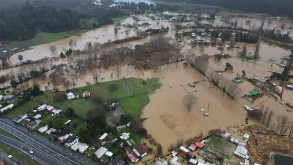 Chile decreta estado de excepción por las fuertes lluvias que tienen inundada la zona norte Chile decreta estado de excepción por las fuertes lluvias que tienen inundada la zona norte