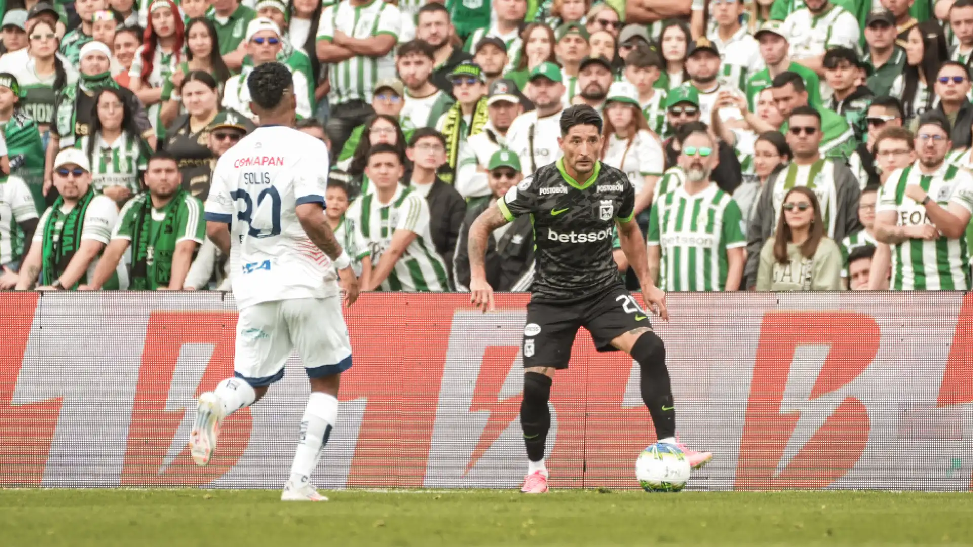 Atlético Nacional sufrió pero venció a Fortaleza en El Campín: vea los goles