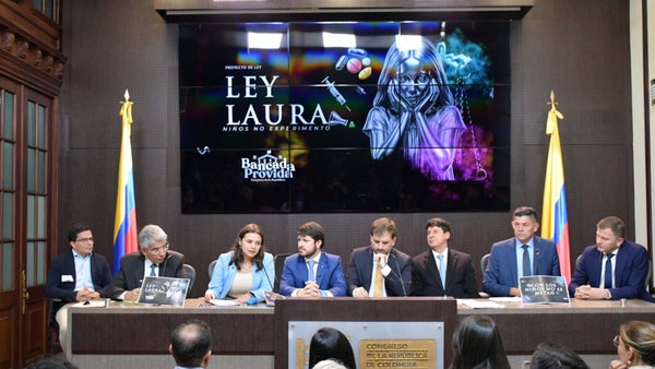 Congreso debate proyecto de ley para prohibir procedimientos de cambio de sexo en menores de edad Congreso debate proyecto de ley para prohibir procedimientos de cambio de sexo en menores de edad