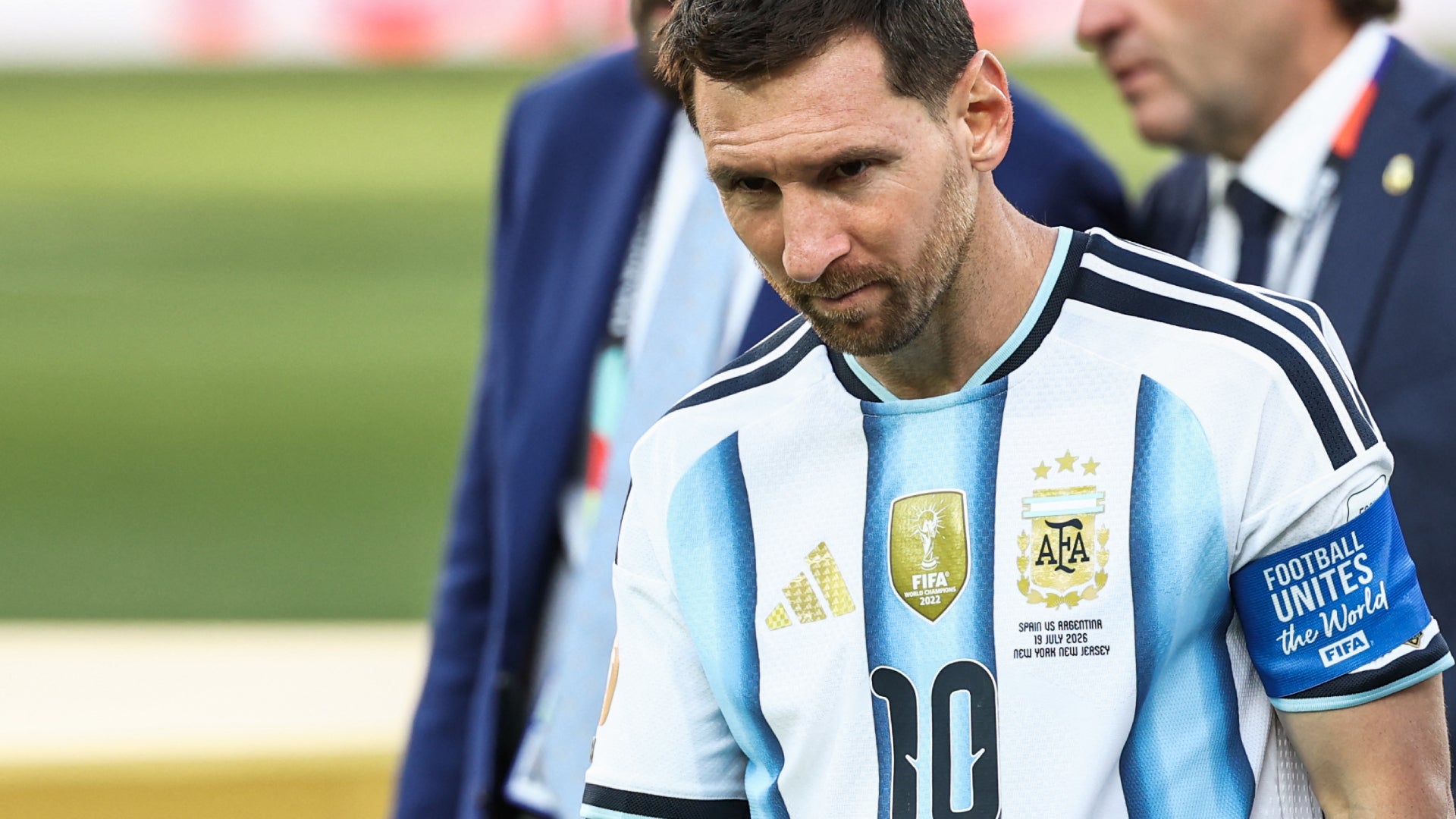 Leo Messi anunció con una carta su retiro de la selección argentina