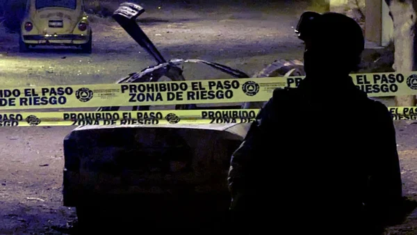 Coche bomba explotó frente a una estación de Policía en México