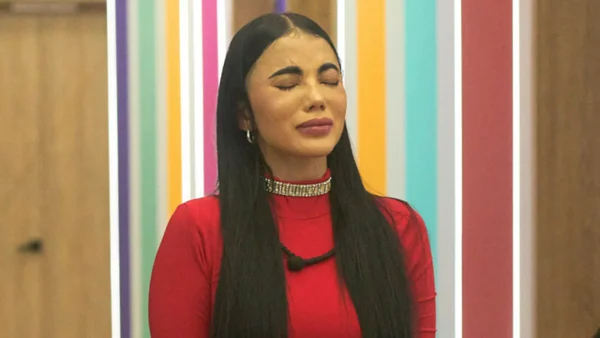 Karina García reaparece en redes con lágrimas tras polémica por mascota Karina García reaparece en redes con lágrimas tras polémica por mascota