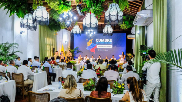 Gobierno De la Espriella promete más libertad y autonomía fiscal a las regiones, tras cumbre de gobernadores Gobierno De la Espriella promete más libertad y autonomía fiscal a las regiones, tras cumbre de gobernadores
