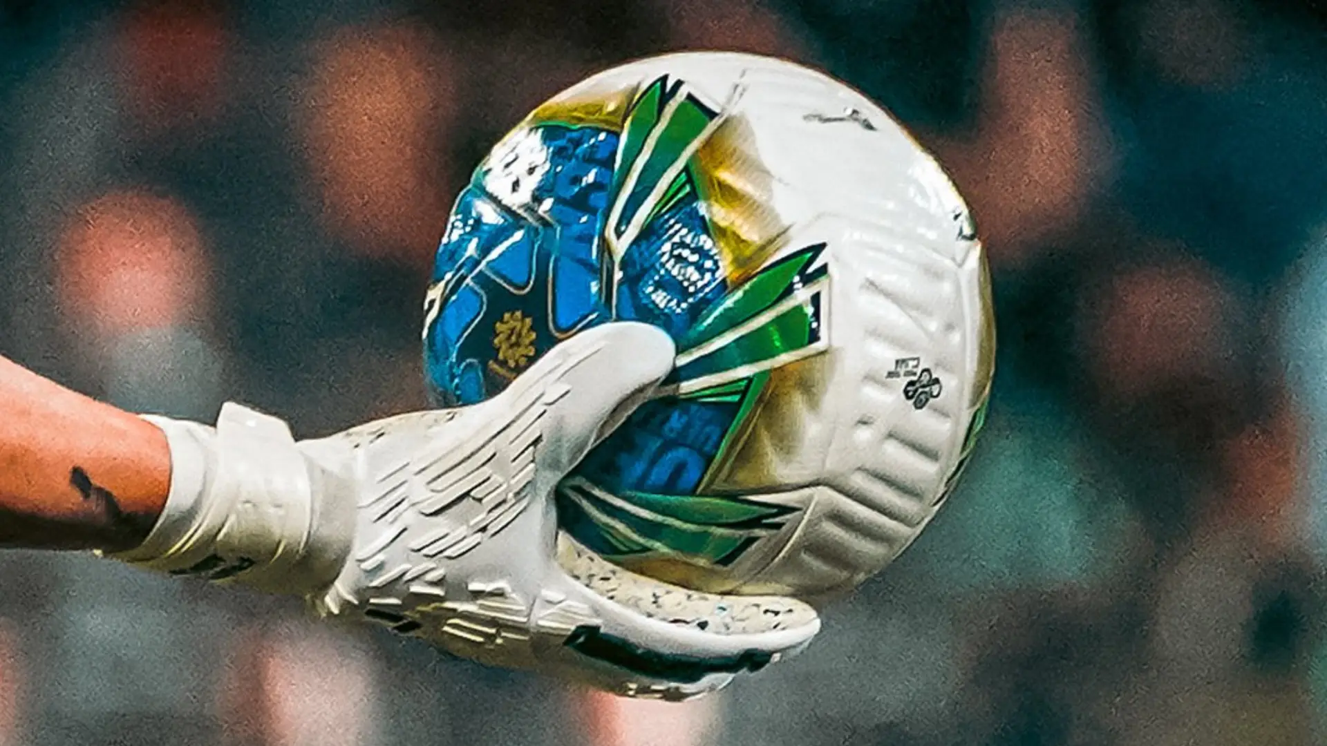 Tributo balón del fútbol colombiano