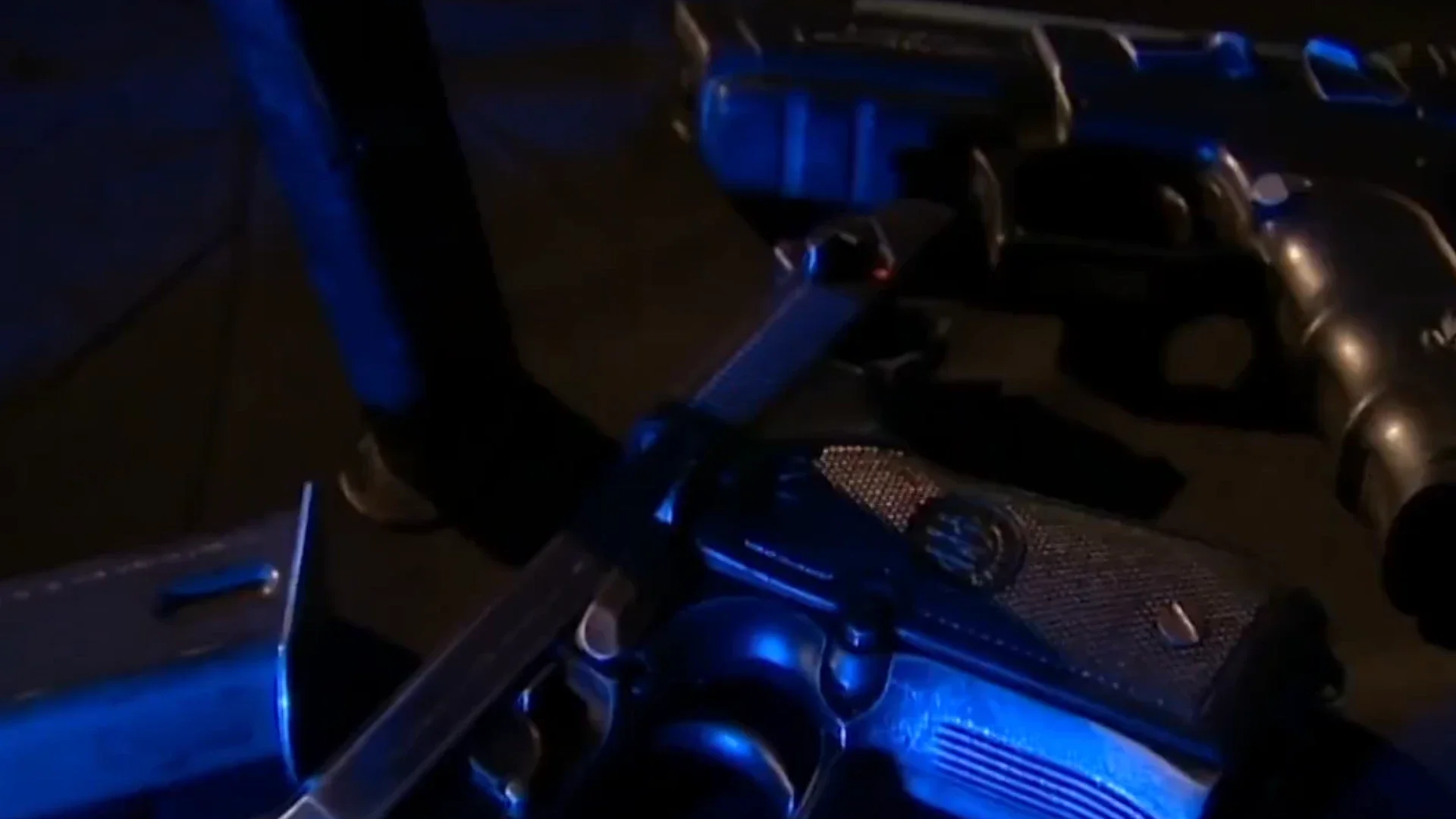Levantan suspensión porte de armas.