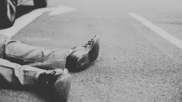 Discusión entre conductor y peatón terminó en fuerte accidente en Bosa: ¿qué ocurrió? Discusión entre conductor y peatón terminó en fuerte accidente en Bosa: ¿qué ocurrió?
