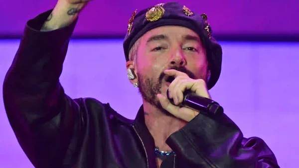 J Balvin volvió a mandar sentido mensaje durante concierto en México tras ruptura con Valentina Ferrer J Balvin volvió a mandar sentido mensaje durante concierto en México tras ruptura con Valentina Ferrer