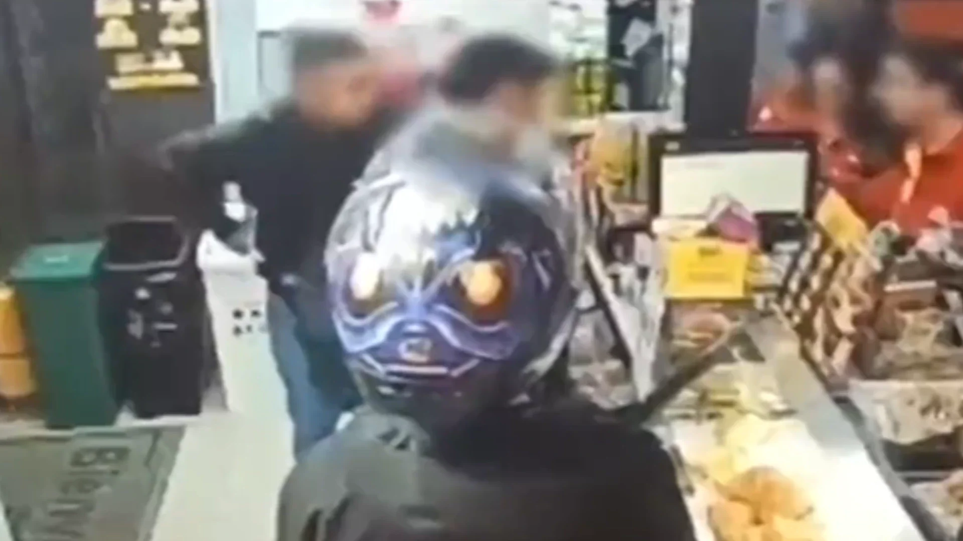 Falsos clientes robando en Bogotá.