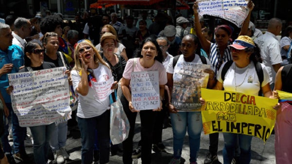 Venezolanos protestan en Caracas contra la presencia de Delcy Rodríguez en la ONU