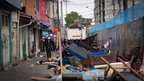 Levantaron uno de los puntos más críticos del centro de Bogotá, el ‘Sanber': esto fue todo lo que hallaron Levantaron uno de los puntos más críticos del centro de Bogotá, el ‘Sanber': esto fue todo lo que hallaron