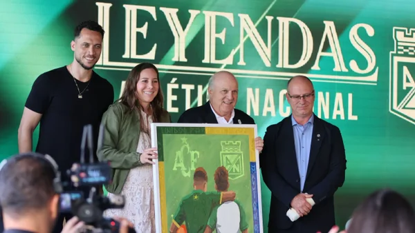 Chapecoense regresó a Medellín y recibió emotivo mensaje por parte de Nacional Chapecoense regresó a Medellín y recibió emotivo mensaje por parte de Nacional