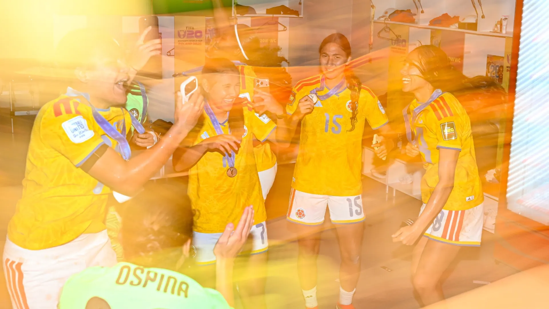 seleccion-colombia-femenina-celebracion-bronce-mundial