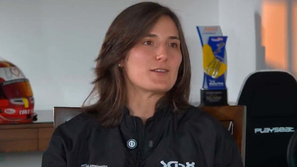 Tatiana Calderón, una mujer de muchas primeras veces que sueña con llegar a la Fórmula 1 Tatiana Calderón, una mujer de muchas primeras veces que sueña con llegar a la Fórmula 1