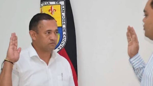 Apartan del cargo al secretario de Seguridad de Cúcuta tras video de accidente que dejó tres ciclistas heridos Apartan del cargo al secretario de Seguridad de Cúcuta tras video de accidente que dejó tres ciclistas heridos