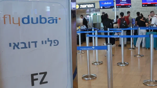 Piloto habría intentado estrellar un avión con destino a Tel Aviv Piloto habría intentado estrellar un avión con destino a Tel Aviv