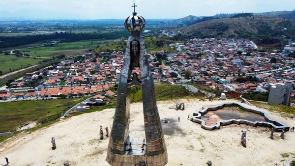 Tribunal electoral de Brasil ordena eliminar publicaciones falsas sobre la Virgen de Aparecida en plena campaña presidencial Tribunal electoral de Brasil ordena eliminar publicaciones falsas sobre la Virgen de Aparecida en plena campaña presidencial
