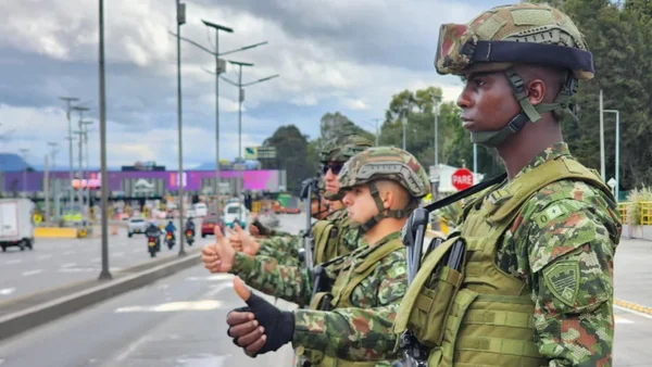 Le piden al Gobierno militarizar Bogotá por la inseguridad: propuesta contempla tres localidades Le piden al Gobierno militarizar Bogotá por la inseguridad: propuesta contempla tres localidades