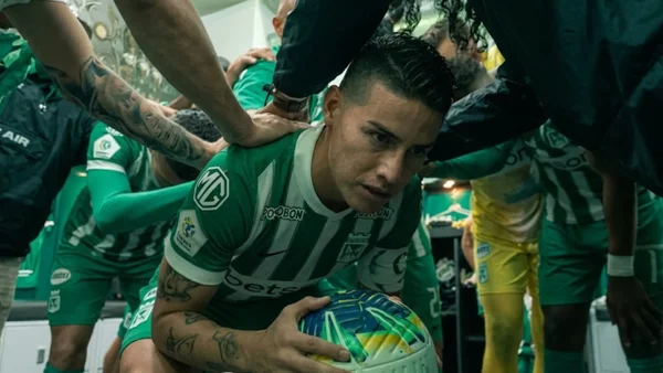 Así fue la emocionante arenga de James Rodríguez previo al Nacional vs. Junior Así fue la emocionante arenga de James Rodríguez previo al Nacional vs. Junior