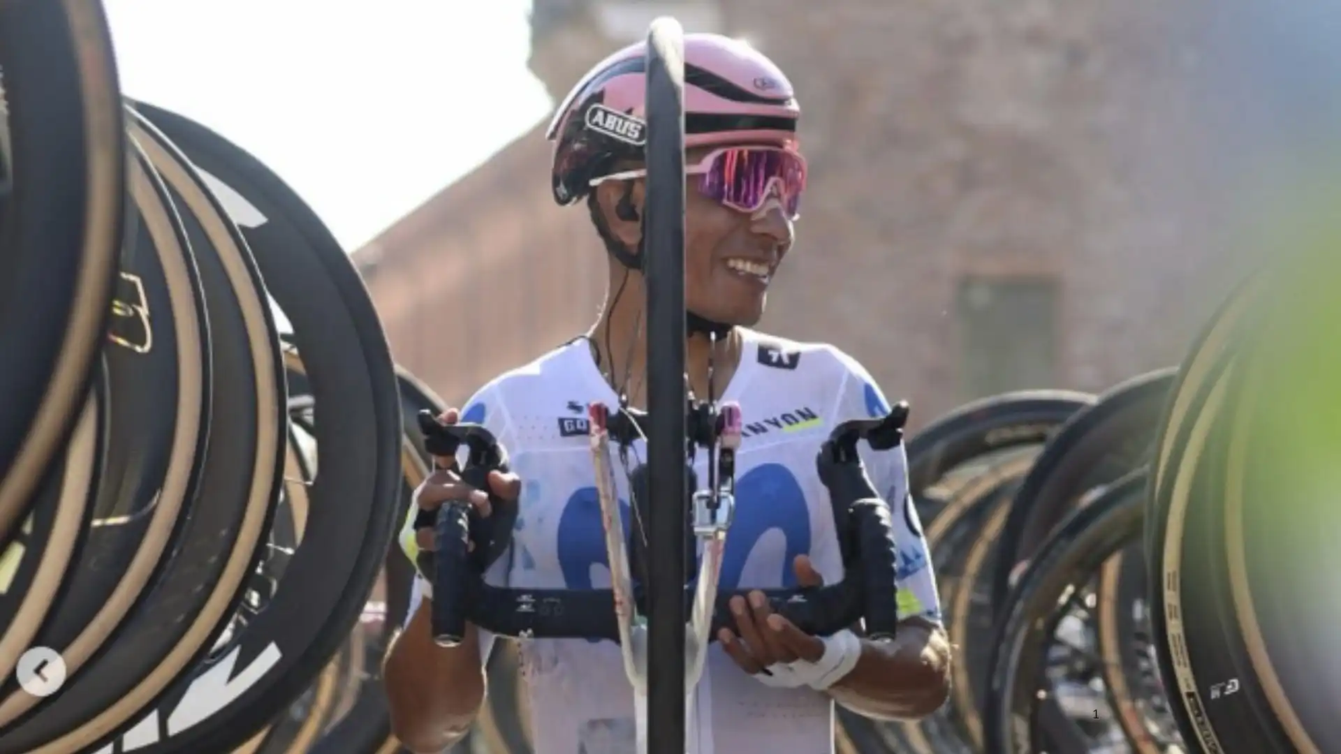 Así fue el adiós de Nairo Quintana: homenaje del pelotón, última carrera y reacción del mundo
