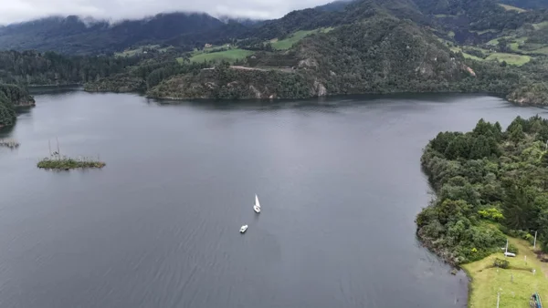 CAR pide no bajar la guardia a pesar del buen estado de los embalses de Cundinamarca CAR pide no bajar la guardia a pesar del buen estado de los embalses de Cundinamarca