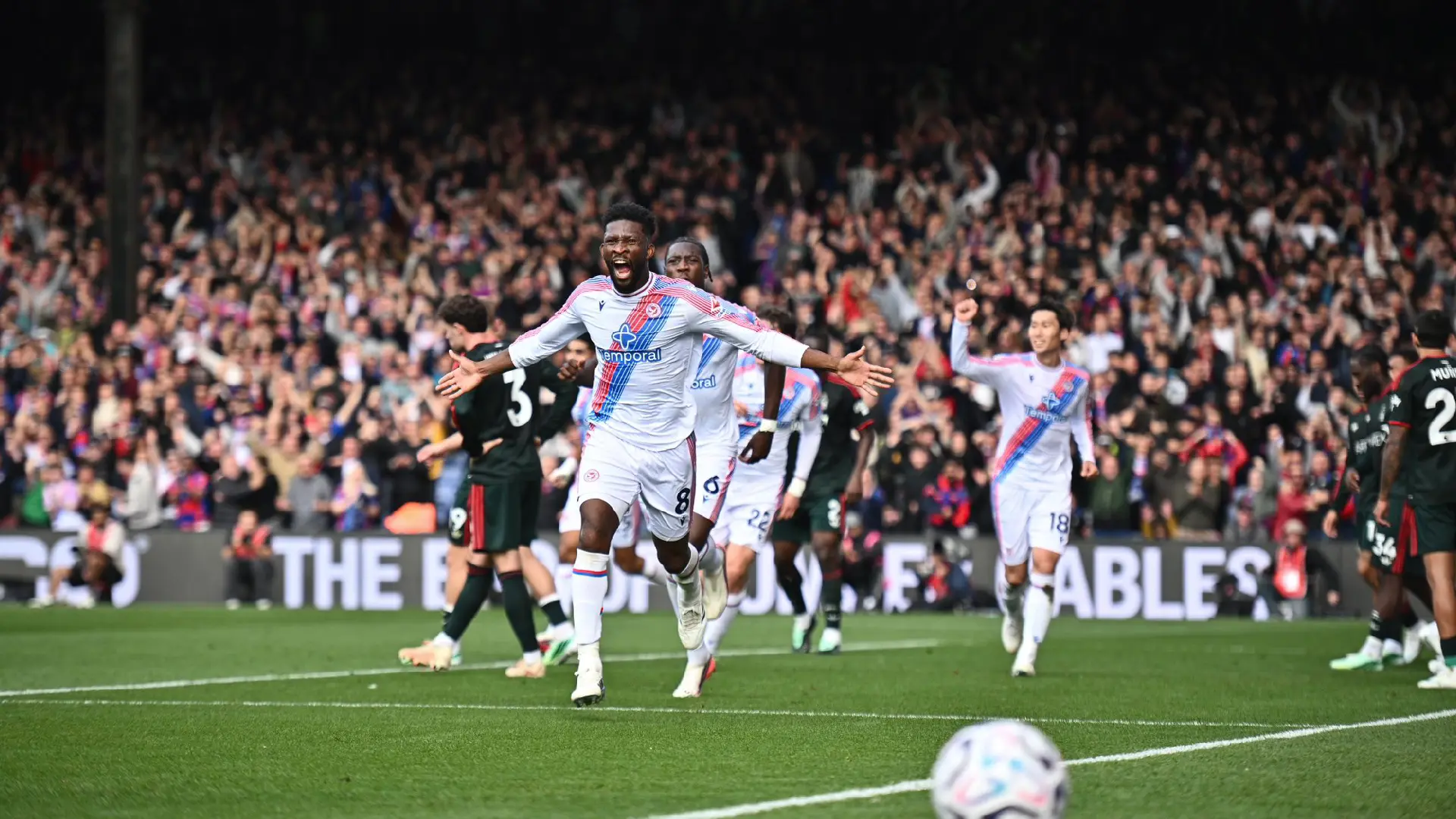 Gol de Lerma en Premier League