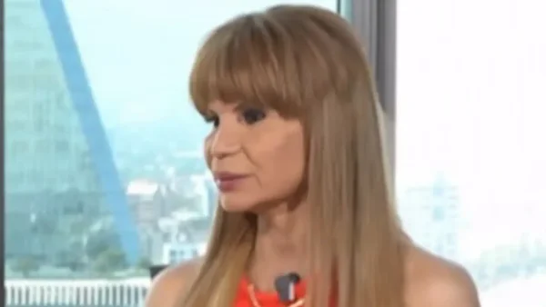 "Le piden la renuncia": Mhoni Vidente hizo sorprendente predicción sobre un presidente "Le piden la renuncia": Mhoni Vidente hizo sorprendente predicción sobre un presidente