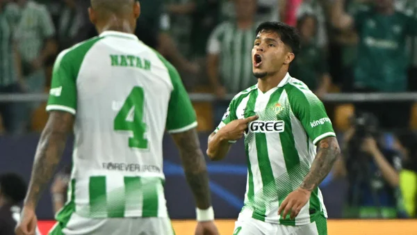 El 'Cucho' Hernández marcó en la remontada del Real Betis en Champions El 'Cucho' Hernández marcó en la remontada del Real Betis en Champions