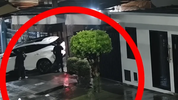 Robó un vehículo y se escondió en un hospital para evitar que lo capturaran, pero la Policía lo descubrió Robó un vehículo y se escondió en un hospital para evitar que lo capturaran, pero la Policía lo descubrió