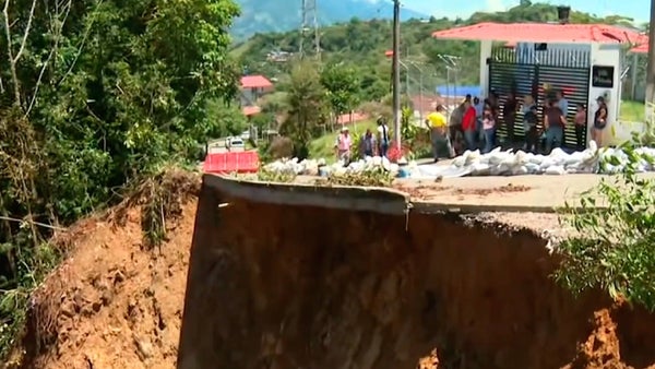 Deslizamiento en Buenavista deja aisladas a varias veredas y pone en riesgo a más de 200 familias en Villavicencio