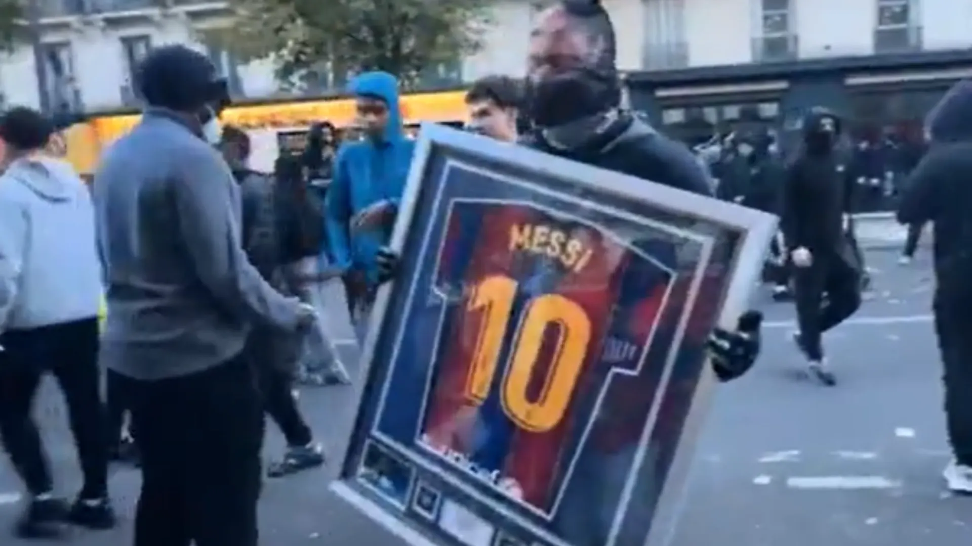 robo-camisa-messi-historia-disturbios-paris