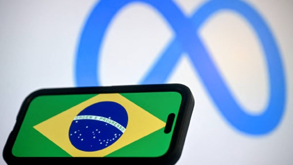 Justicia electoral de Brasil da 24 horas a Meta para probar imparcialidad entre campañas de Lula y Flávio Bolsonaro