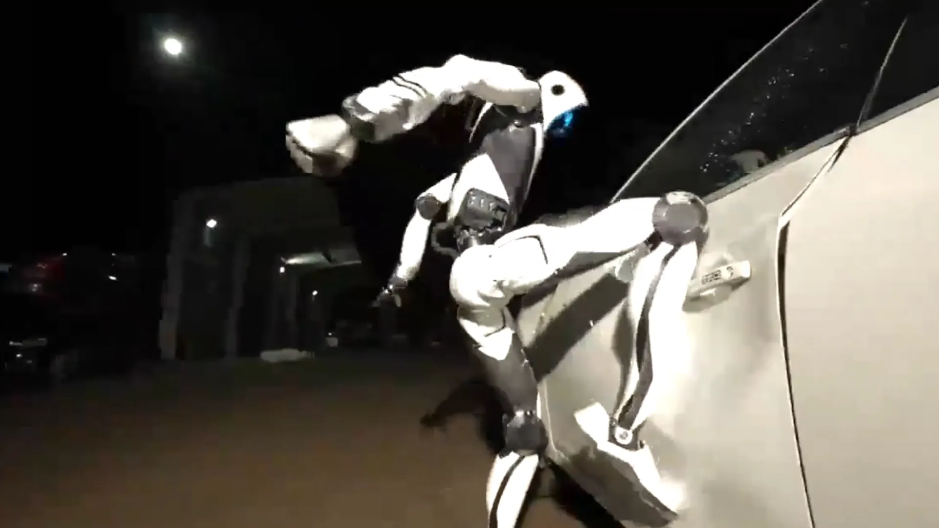 robot-guardaespaldas-chino-kung-fu-unitree-h2-x