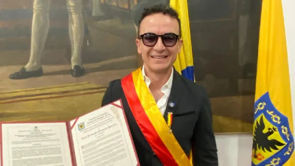 Fonseca recibió importante reconocimiento en Bogotá previo a su concierto en el Vive Claro Fonseca recibió importante reconocimiento en Bogotá previo a su concierto en el Vive Claro