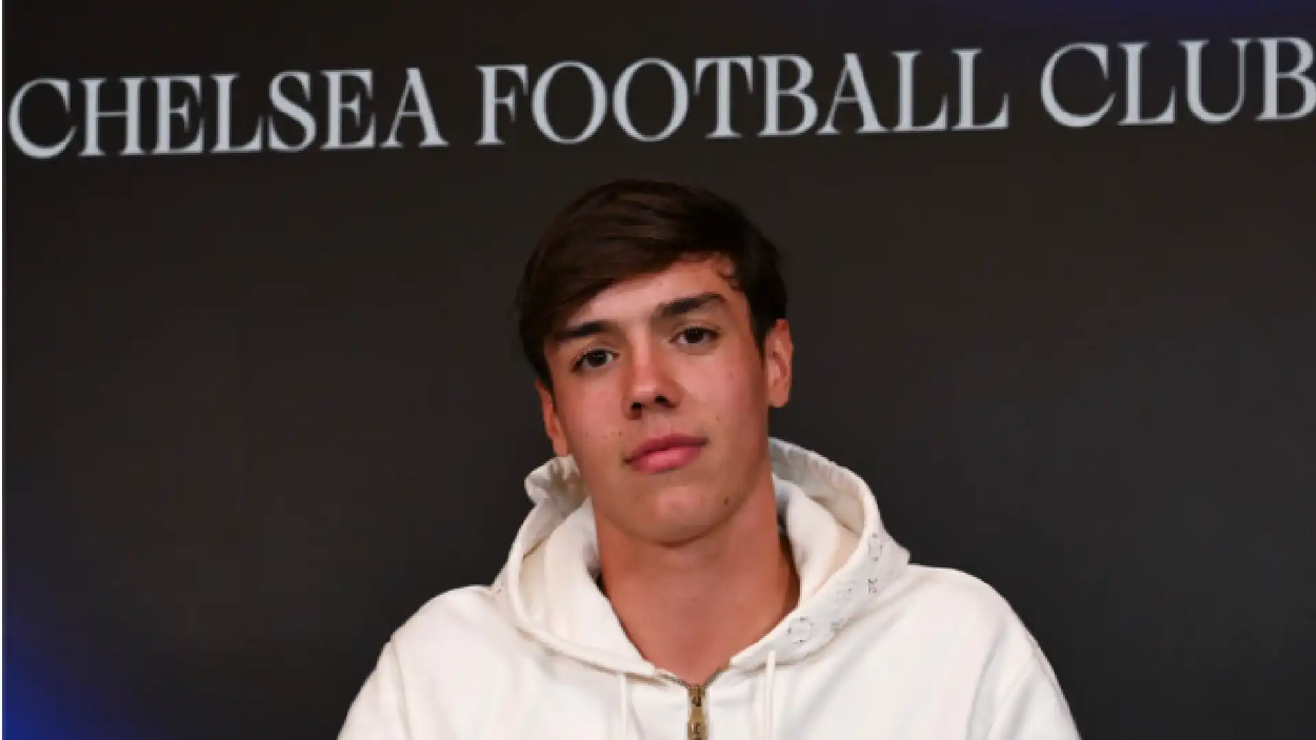 Él es Freddy Bernal, el arquero de padres colombianos que firmó con Chelsea hasta 2029