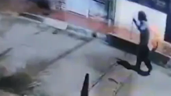 Revelan video previo a la explosión en Cúcuta: presunto habitante de calle habría instalado la bomba Revelan video previo a la explosión en Cúcuta: presunto habitante de calle habría instalado la bomba