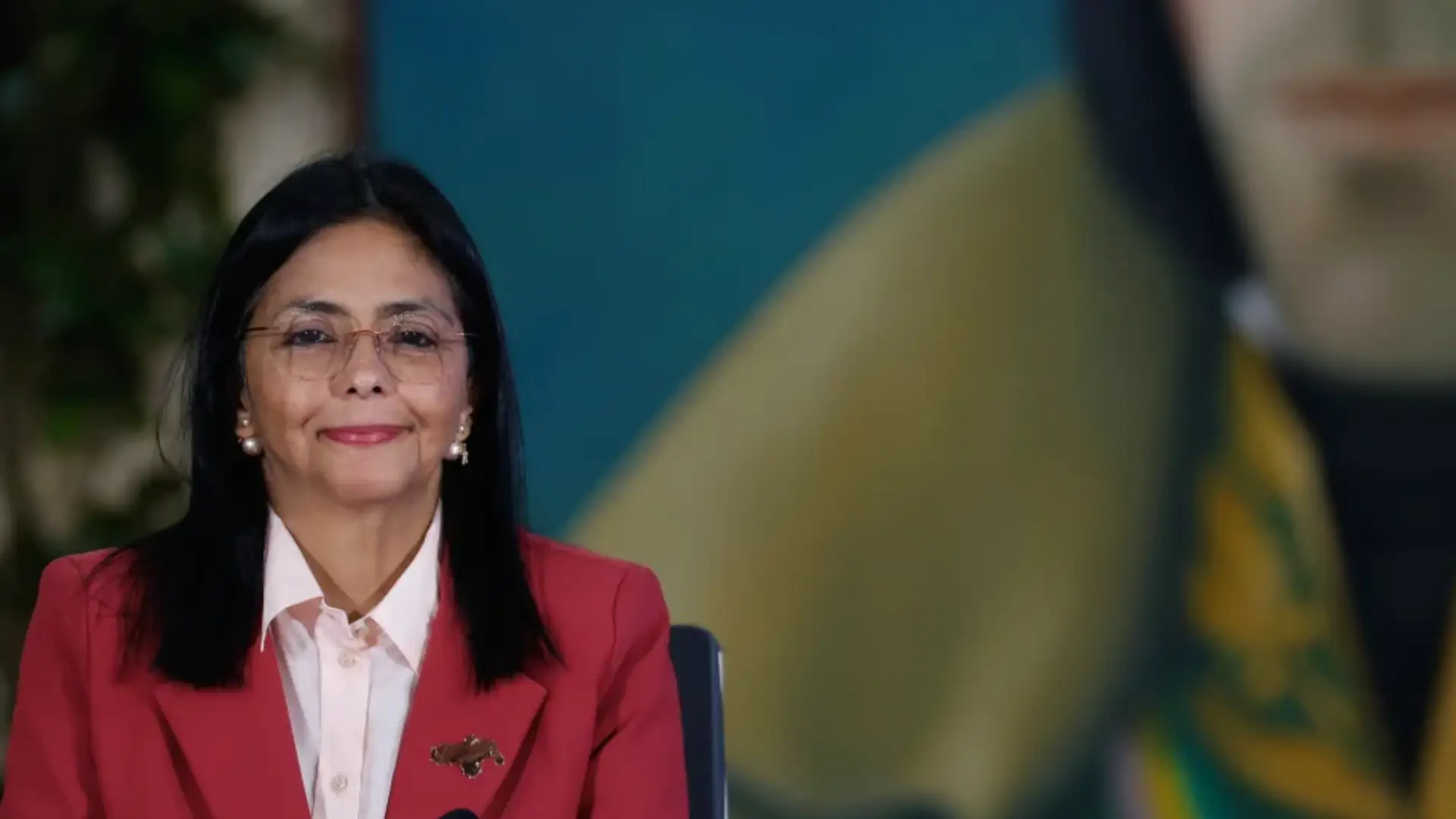delcy-rodriguez-cantando-bailando-elecciones-venezuela