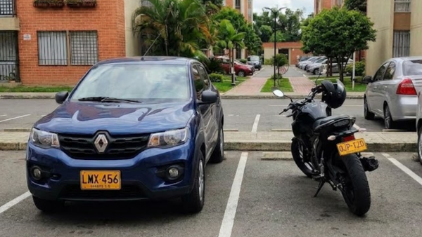 ¿Se puede parquear carro y moto en el mismo parqueadero en Colombia? Esto dice la ley ¿Se puede parquear carro y moto en el mismo parqueadero en Colombia? Esto dice la ley