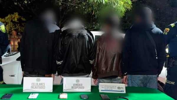 Capturan a cuatro presuntos ladrones, incluido un menor, tras robo de vehículo de plataforma en San Cristóbal Capturan a cuatro presuntos ladrones, incluido un menor, tras robo de vehículo de plataforma en San Cristóbal