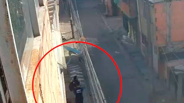 Feminicidio en Bosa: indignación por un hombre que presuntamente asesinó a su expareja con un cuchillo Feminicidio en Bosa: indignación por un hombre que presuntamente asesinó a su expareja con un cuchillo
